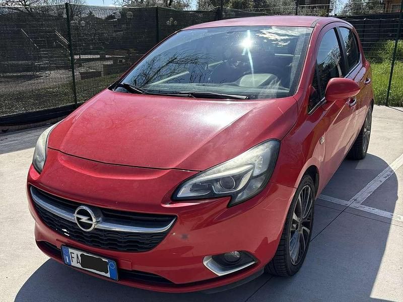 Usata Opel Corsa Cosmo 90 CV (66 kW) 2015 Rosso Utilitaria