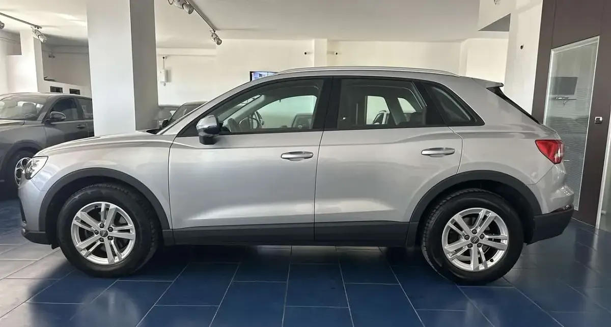 Usata Audi Q3 Business 150 CV (110 kW) 2019 Argento SUV