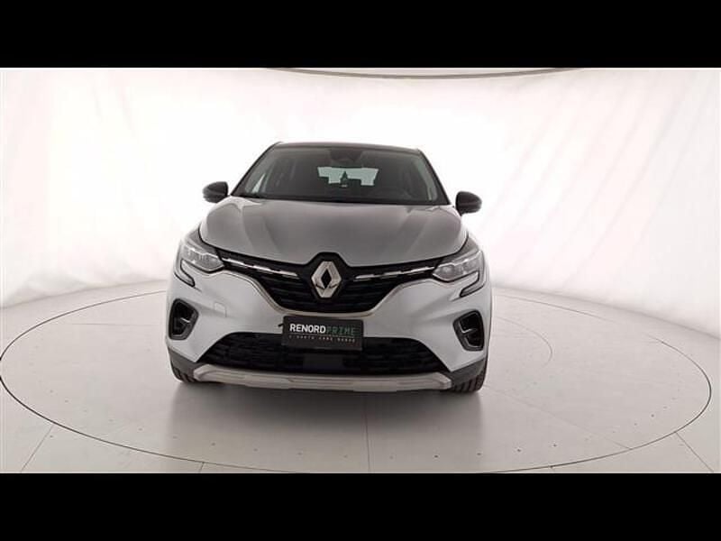 Usata Renault Captur Techno 145 CV (106 kW) 2023 Grigio chiaro SUV