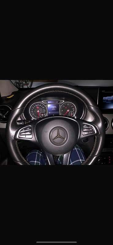 Usata Mercedes B180 Executive 109 CV (80 kW) 2018 Monovolume