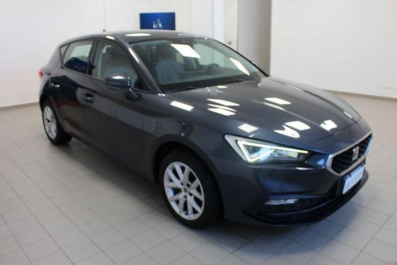Usata Seat Leon Style 150 CV (110 kW) 2021 Grigio Berlina