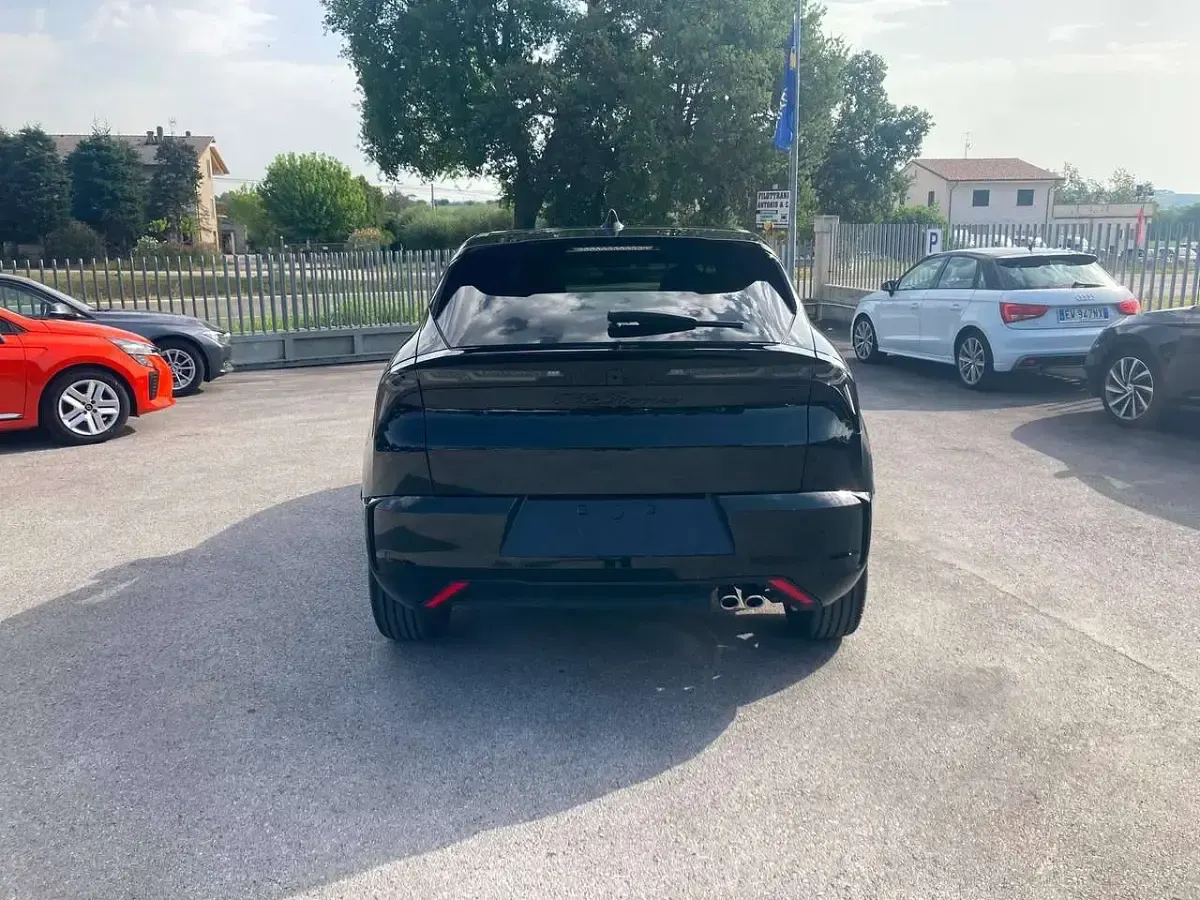 Nuova Alfa Romeo GT Junior Ti 145 CV (106 kW) 2026 Nero SUV