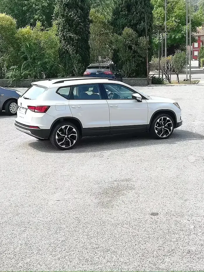 Usata Seat Ateca 116 CV (85 kW) 2019 Bianco SUV