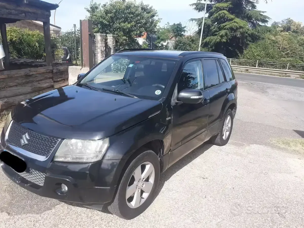 Usata Suzuki Grand Vitara 129 CV (94 kW) 2009 Nero SUV