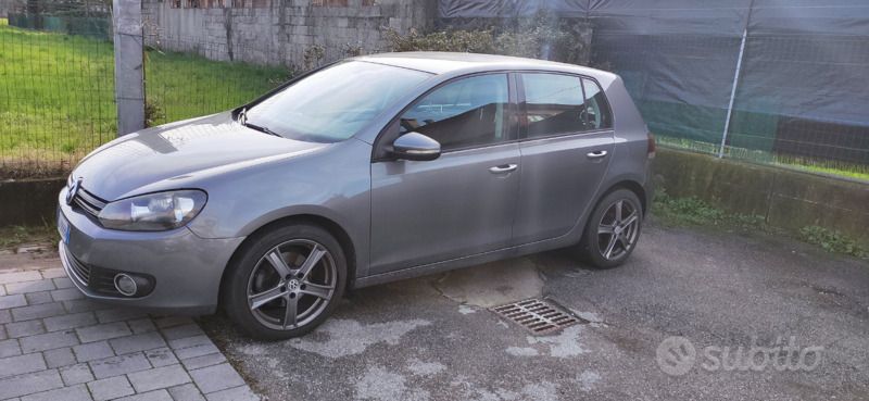 Usata VW Golf VI 122 CV (89 kW) 2011 Grigio Utilitaria