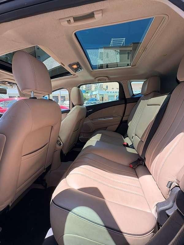 Grigio Usata 2011 Lancia Delta Platinum Due volumi | 6500 € (Buon prezzo) - Immagine 1/4