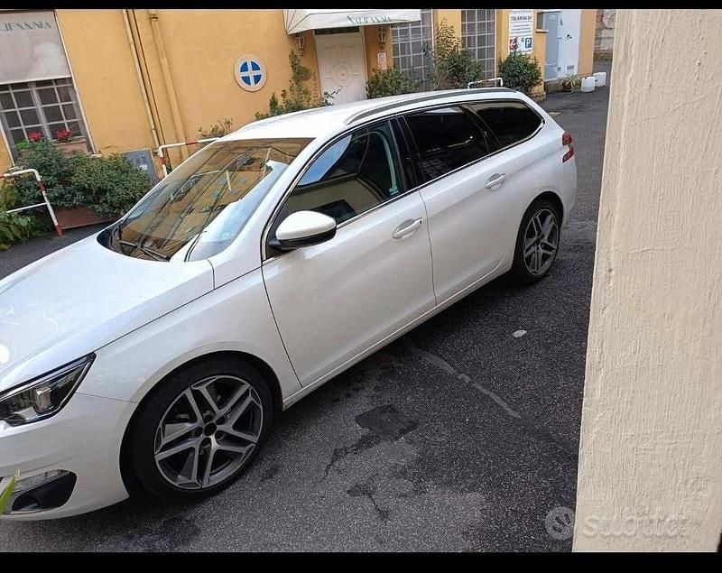 Usata Peugeot 308 Allure 120 CV (88 kW) 2015 Bianco Station wagon