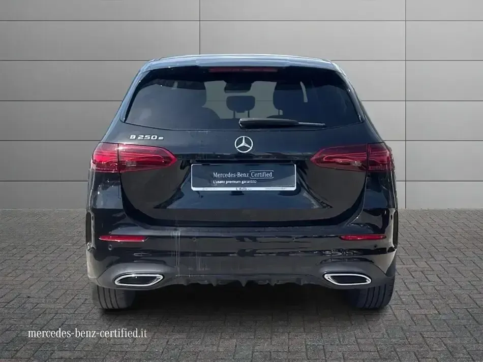 Usata Mercedes B250 Advanced Plus 163 CV (119 kW) 2025 Nero Utilitaria