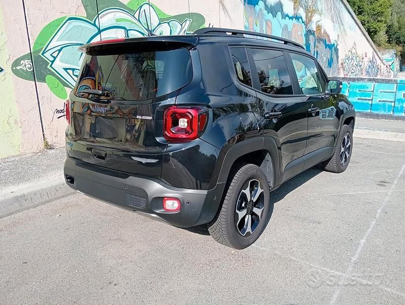 Usata Jeep Renegade Trailhawk 180 CV (132 kW) 2021 Nero SUV