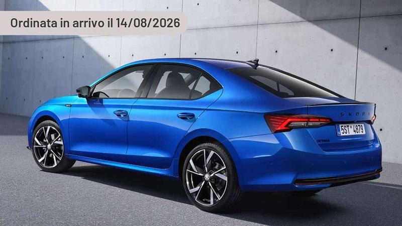Nuova Skoda Octavia Selection 150 CV (110 kW) 2025 Argento Berlina