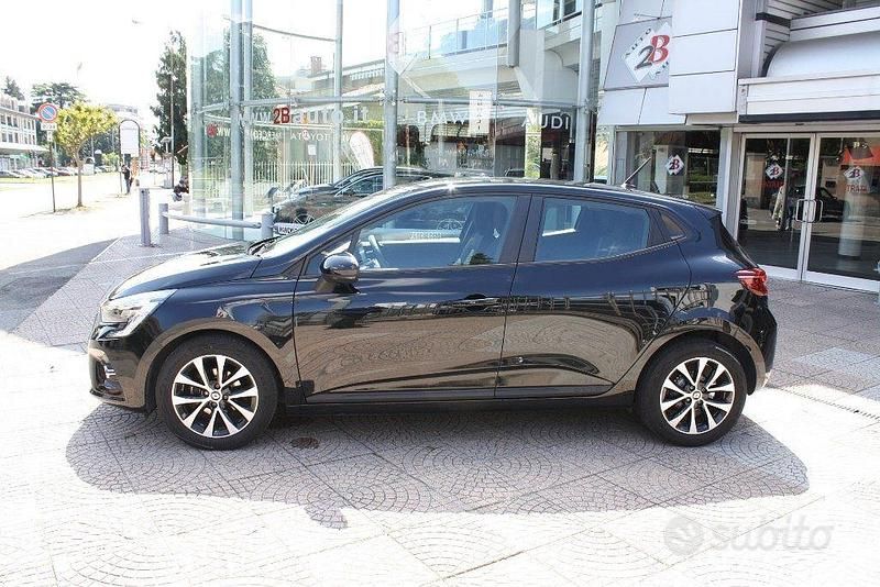 Usado Renault Clio V Techno 90 CV (66 kW) 2023 Negro Berlina