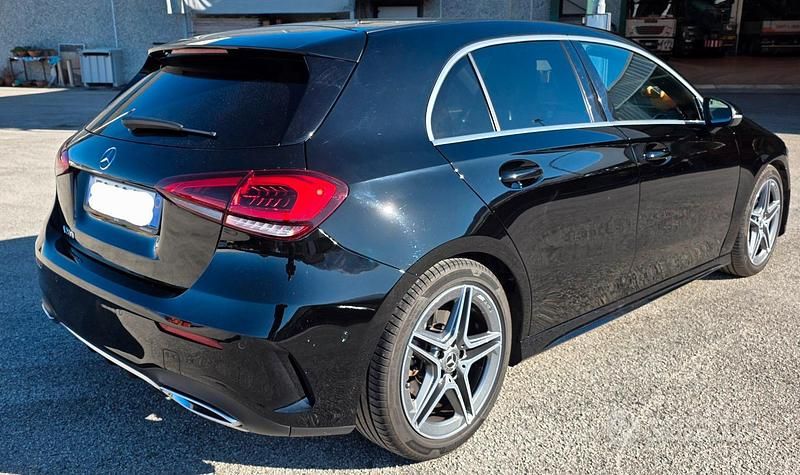 Usata Mercedes A200 AMG Line Premium 163 CV (119 kW) 2018 Berlina