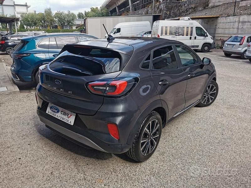 Usata Ford Puma Titanium 120 CV (88 kW) 2021 Grigio SUV