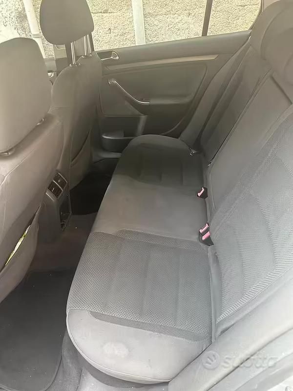 Usata VW Golf IV 2005 Grigio Berlina