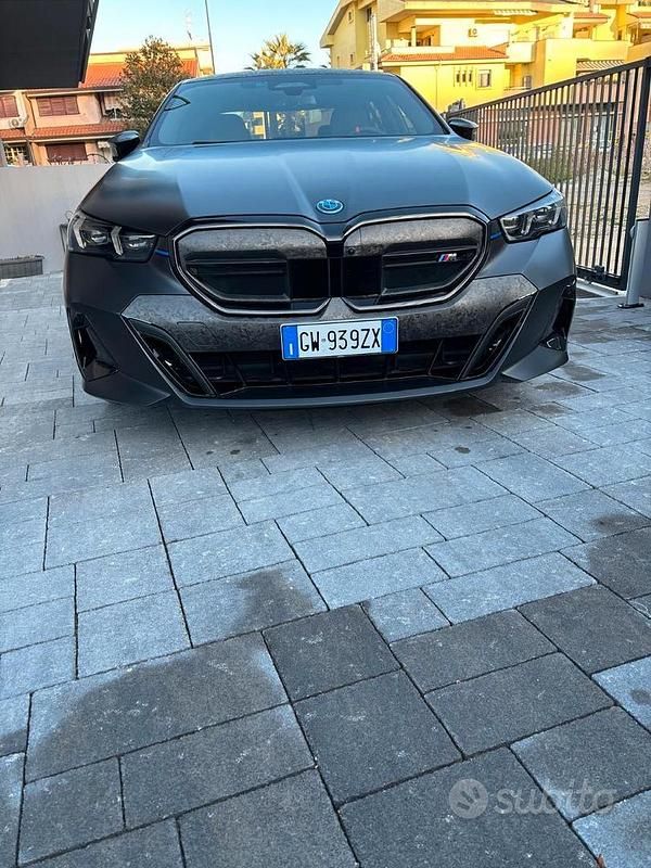 Usata BMW i5 442 kW (601 CV) 2024 Nero Berlina