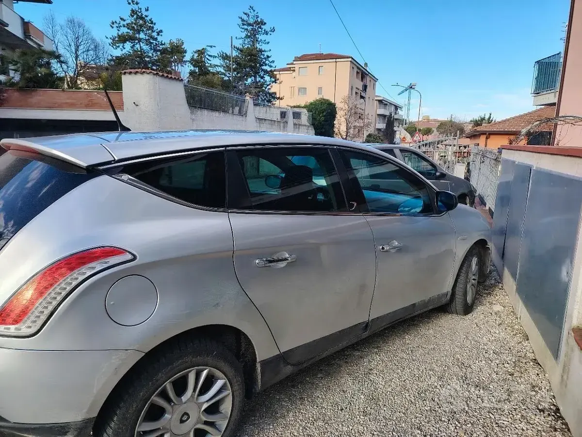 Usata Lancia Delta 2008 Utilitaria