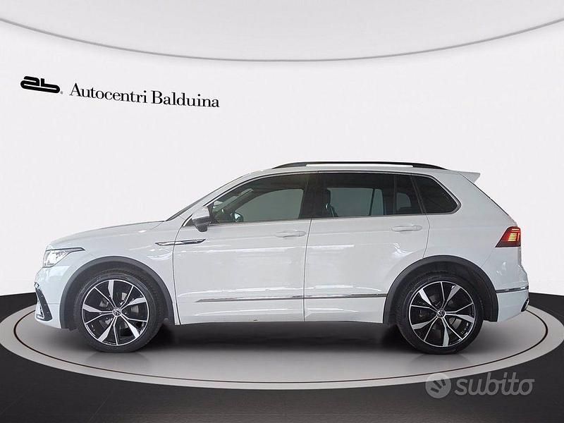 Usata VW Tiguan R-line 150 CV (110 kW) 2023 Bianco SUV