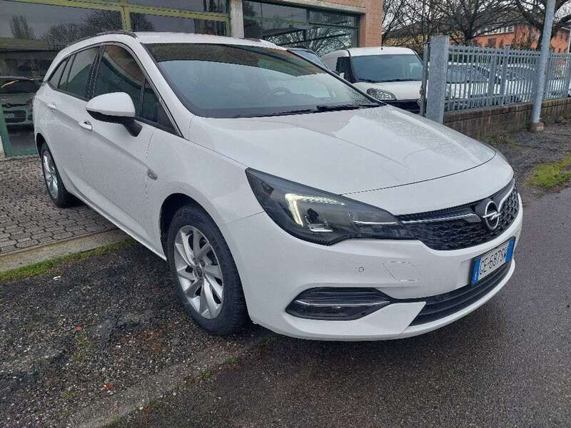 Usata Opel Astra Business 105 CV (77 kW) 2021 Bianco Station wagon