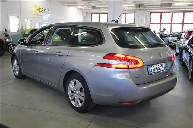 Usata Peugeot 308 Active 100 CV (73 kW) 2016 Argento Station wagon