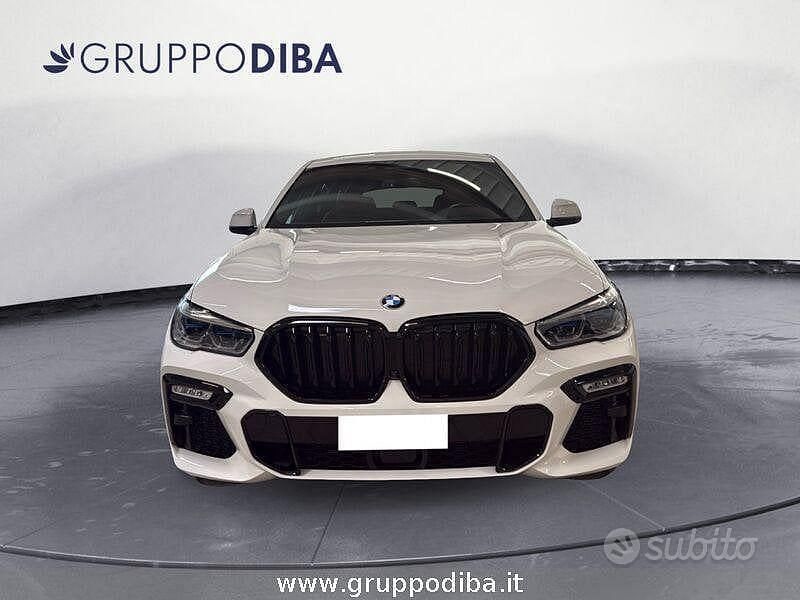 Usata BMW X6 M Sport 340 CV (250 kW) 2021 Bianco SUV