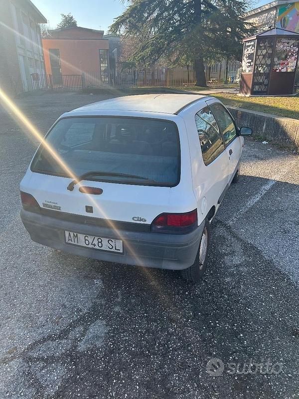 Usata Renault Clio 1996 Bianco Utilitaria
