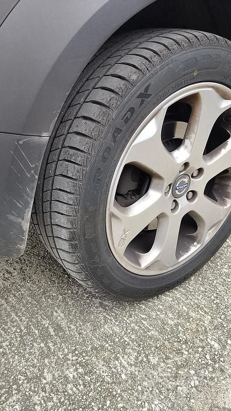 Usata Volvo XC70 Kinetic 205 CV (150 kW) 2009 Bianco Station wagon