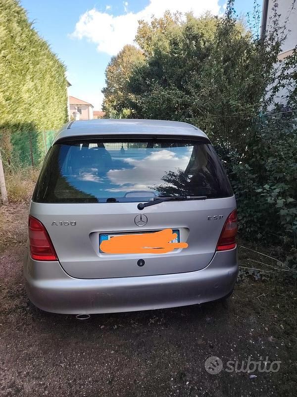 Usata Mercedes A160 102 CV (75 kW) 1999 Grigio Utilitaria