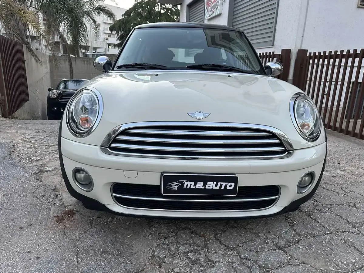 Usata Mini Cooper D Pepper 109 CV (80 kW) 2010 Other Utilitaria