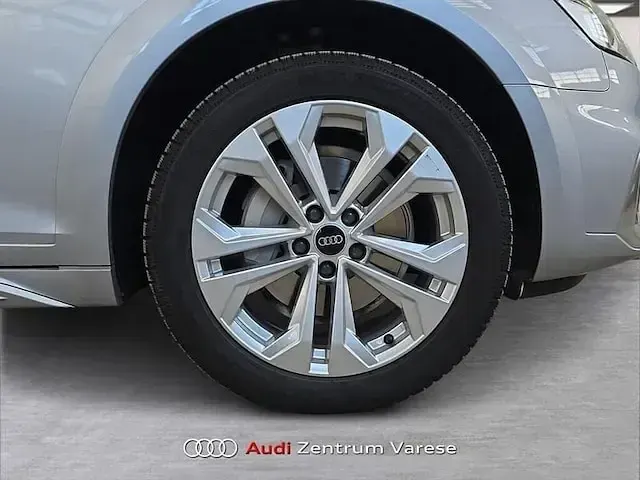 Usata Audi A4 Allroad Business 204 CV (150 kW) 2023 Argento floret Station wagon
