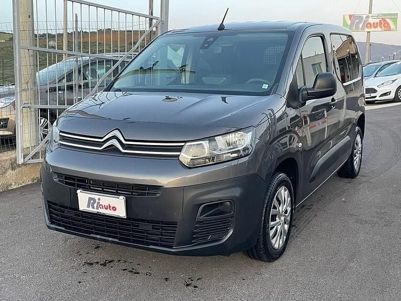 Usata Citroën Berlingo Feel 101 CV (74 kW) 2023 Grigio Monovolume