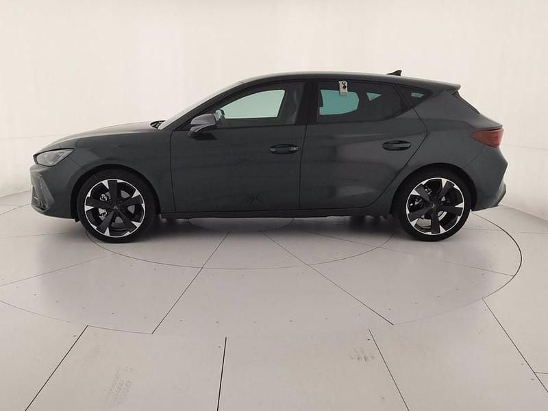 Usata Cupra Leon 150 CV (110 kW) 2025 Fiord blue Berlina