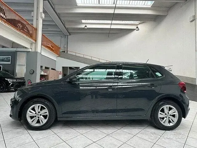 Usata VW Polo Business 80 CV (58 kW) 2019 Grigio Utilitaria
