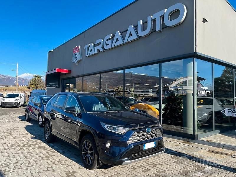 Blu Usata 2020 Toyota RAV4 Hybrid Active SUV | 27.500 € (Cara) - Immagine 1/4