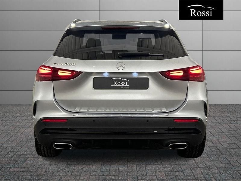 Nuova Mercedes GLA200 163 CV (119 kW) 2025 Nero SUV