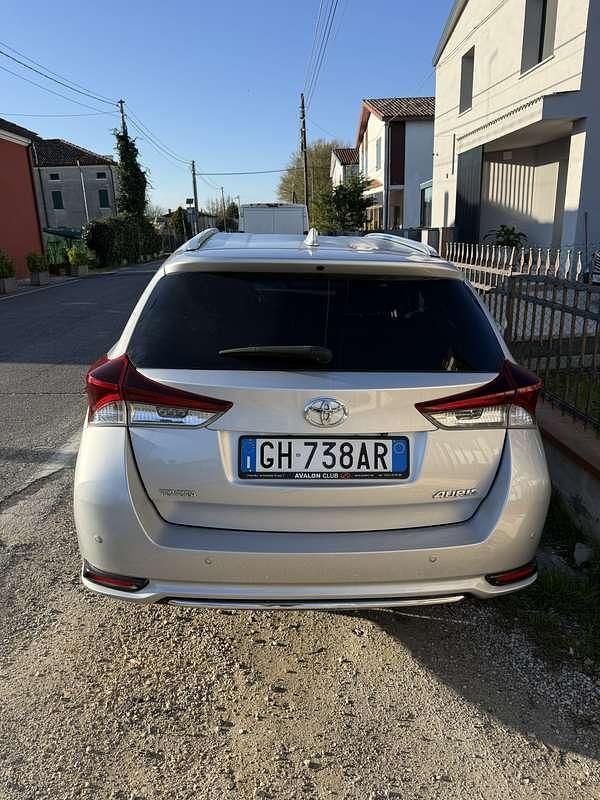 Usata Toyota Auris Lounge 90 CV (66 kW) 2015 Station wagon