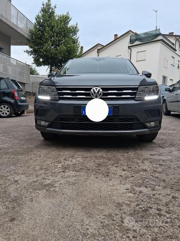 Usata VW Tiguan 200 CV (147 kW) 2018 Grigio SUV