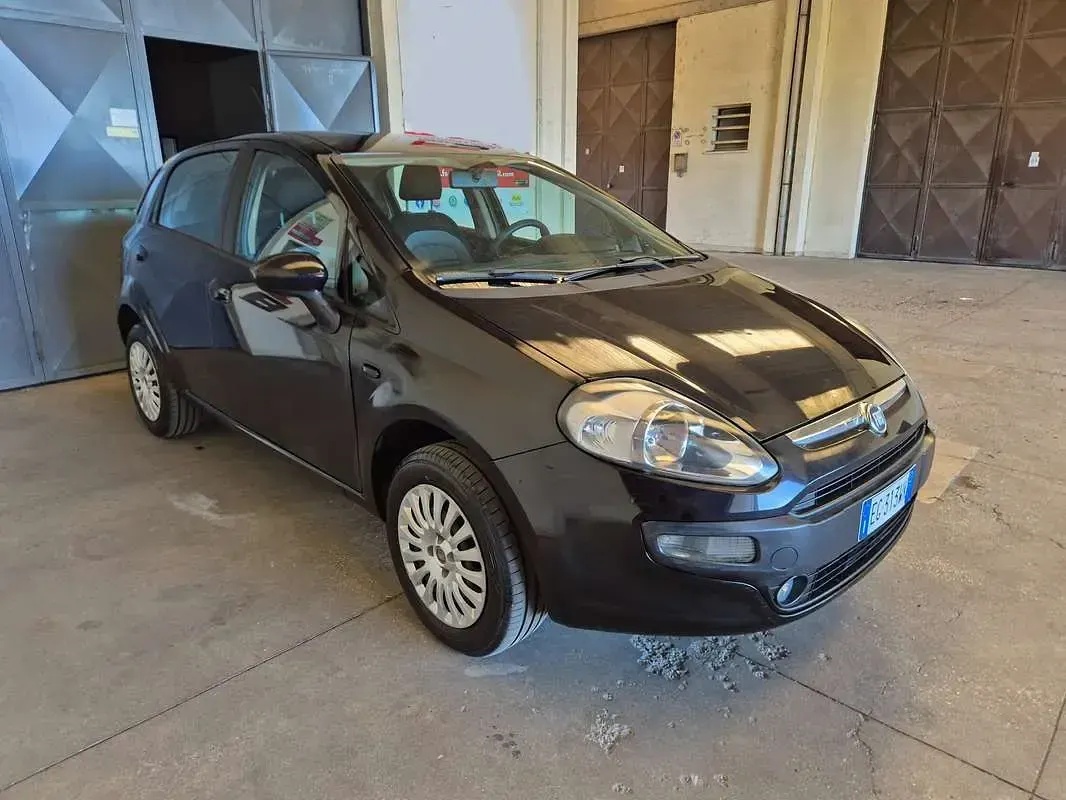 Usata Fiat Punto Evo Emotion 69 CV (50 kW) 2011 Nero Utilitaria
