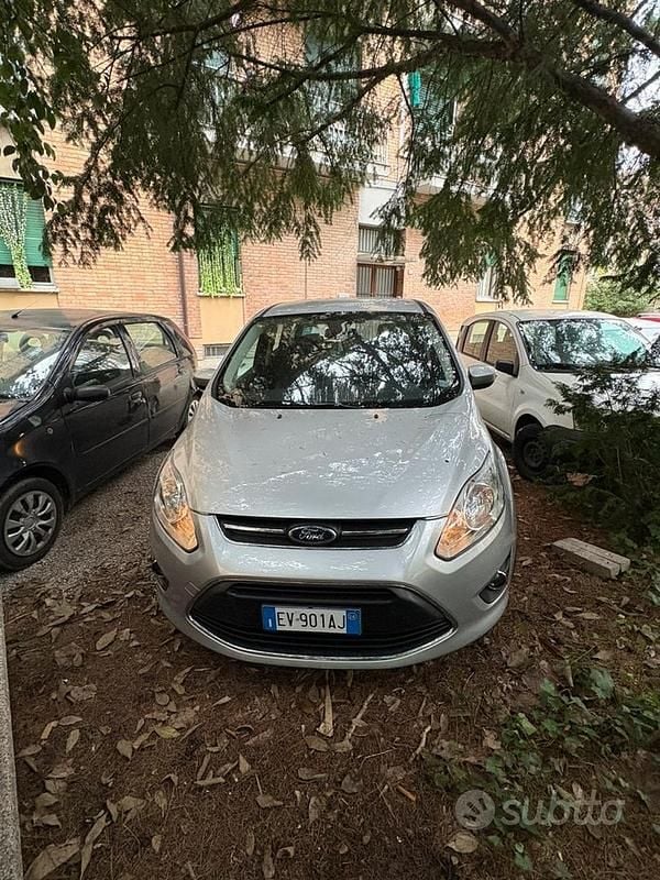 Grigio Usata 2011 Ford C-MAX Monovolume | 5350 € (Buon prezzo) - Immagine 1/4