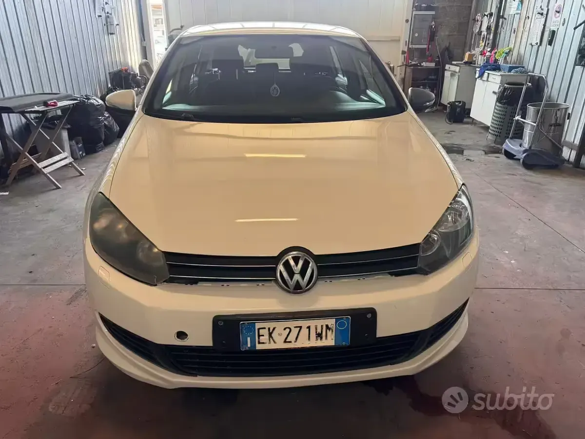 Usata VW Golf VII Highline 105 CV (77 kW) 2012 Bianco Berlina