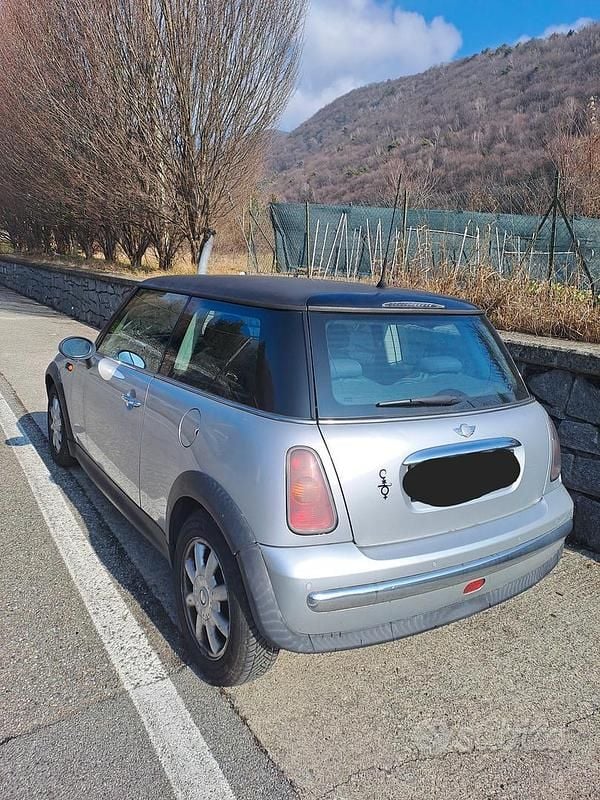 Usata Mini One D 75 CV (55 kW) 2004 Grigio Utilitaria