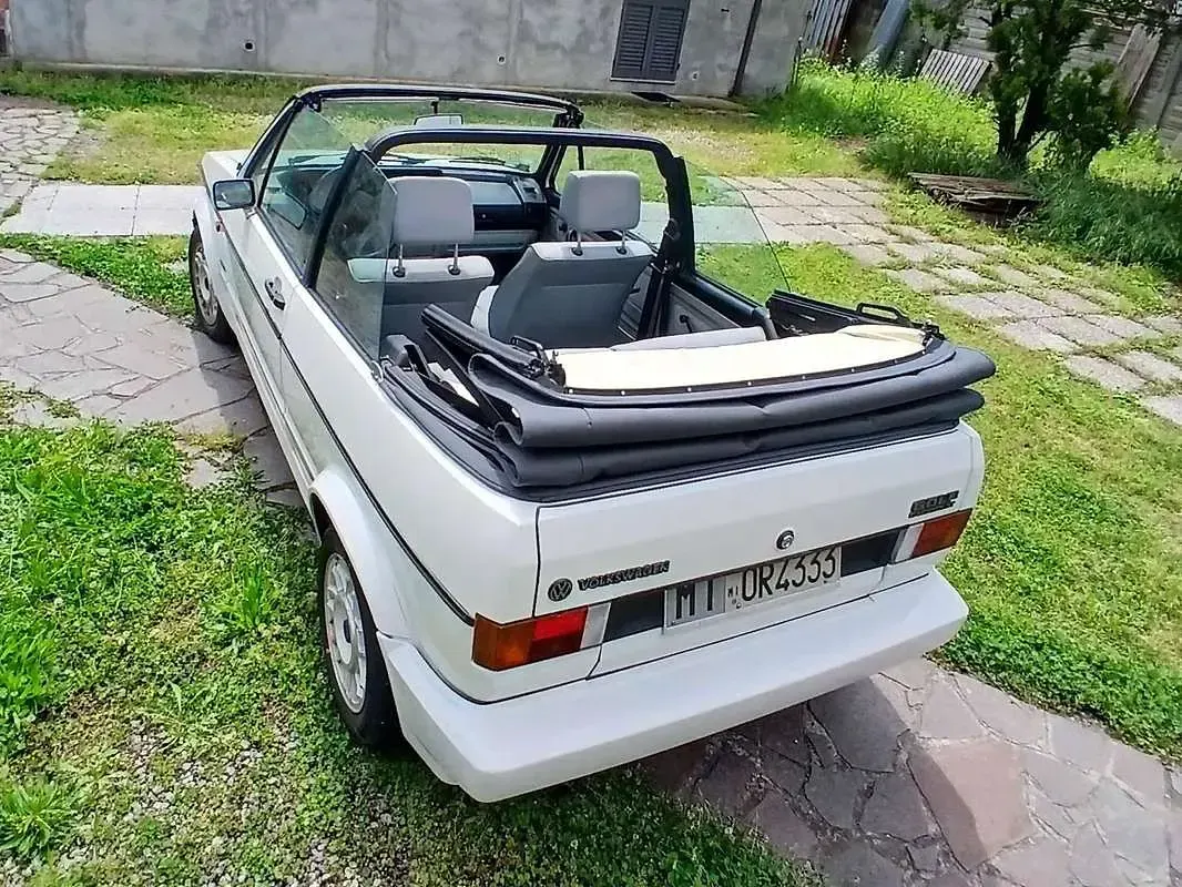 Usata VW Golf Cabriolet 75 CV (55 kW) 1990 Bianco Cabrio