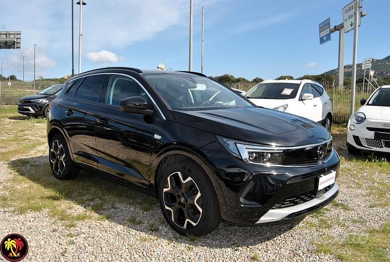 Usata Opel Grandland X Ultimate 130 CV (95 kW) 2024 Nero SUV