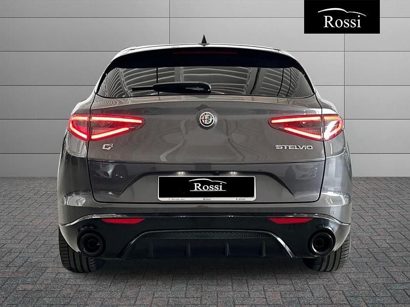 Usata Alfa Romeo Stelvio Veloce 210 CV (154 kW) 2024 Nero SUV