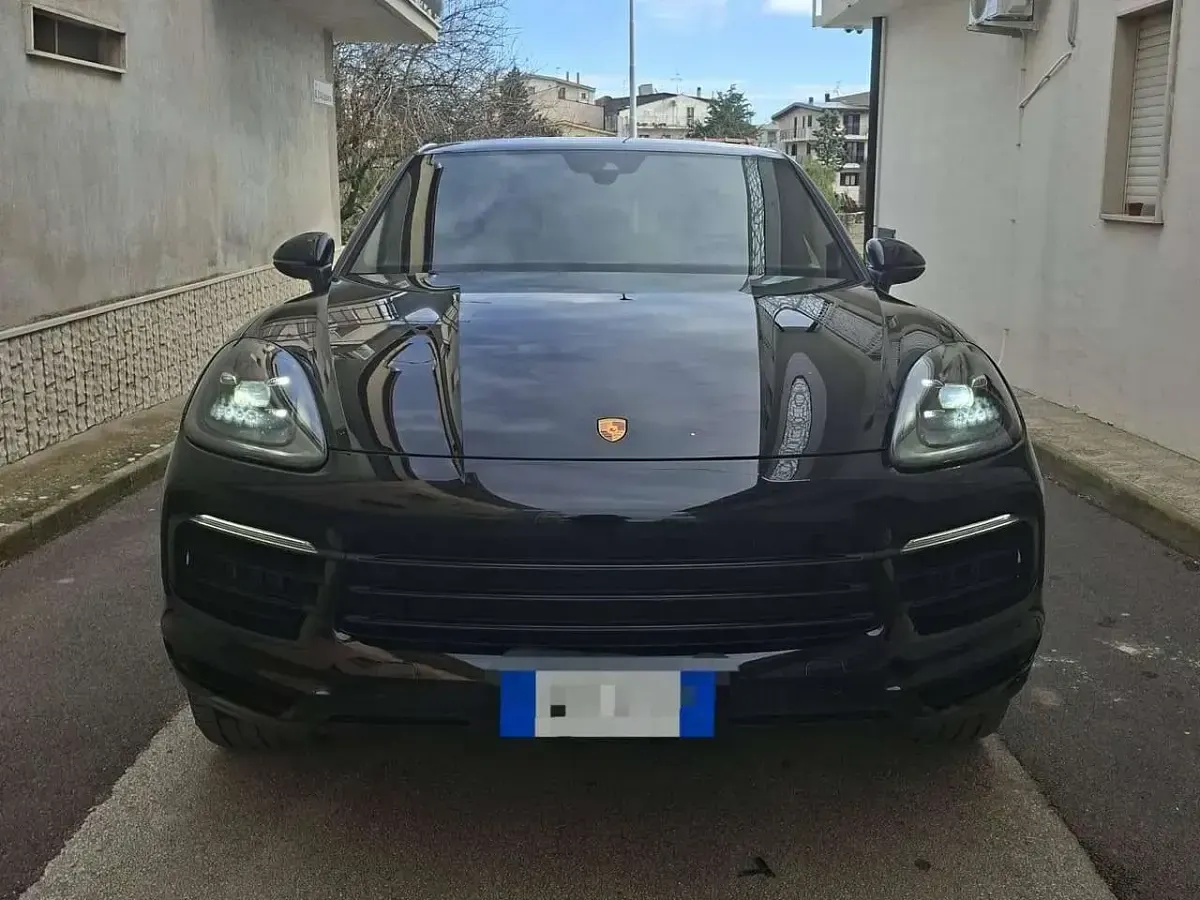 Usata Porsche Cayenne 340 CV (250 kW) 2021 Nero SUV