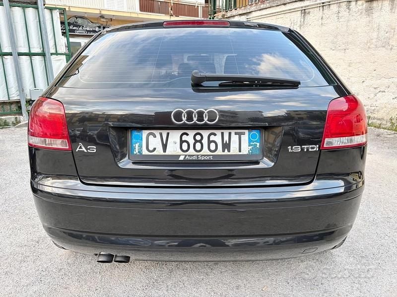 Usata Audi A3 105 CV (77 kW) 2005 Nero Utilitaria
