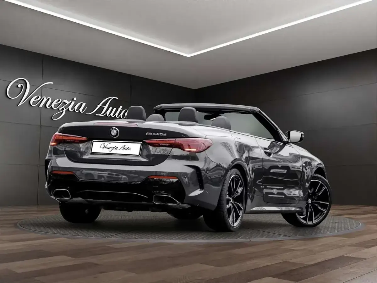 Usata BMW 440 Cabriolet M Sport 340 CV (250 kW) 2025 Grigio Cabrio