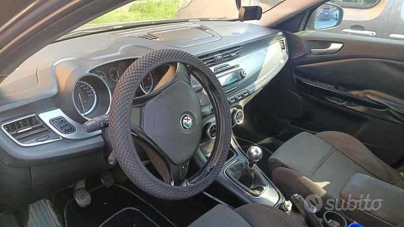 Usata Alfa Romeo Giulietta 105 CV (77 kW) 2010 Nero Utilitaria