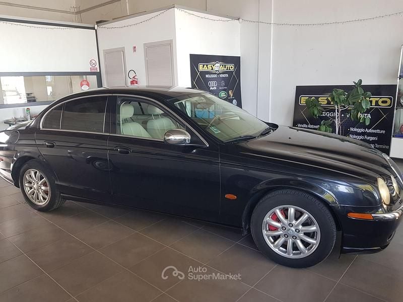 Usata Jaguar S-Type Executive 238 CV (175 kW) 2003 Nero Berlina