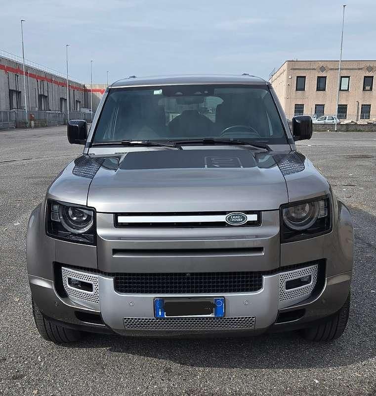 Usata Land Rover Defender HSE 300 CV (220 kW) 2022 Grigio SUV