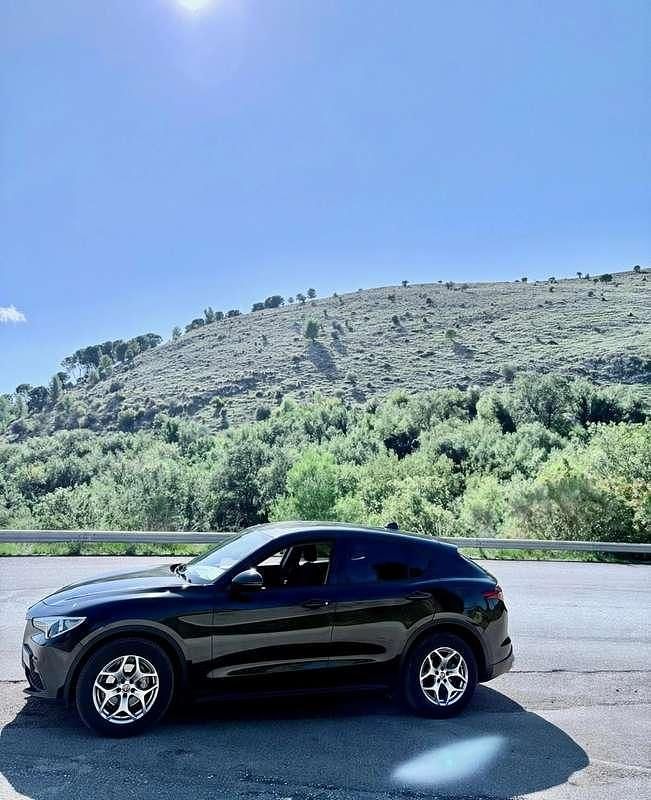 Usata 2020 Alfa Romeo Stelvio Super SUV | 17.800 € (Buon prezzo) - Immagine 1/4